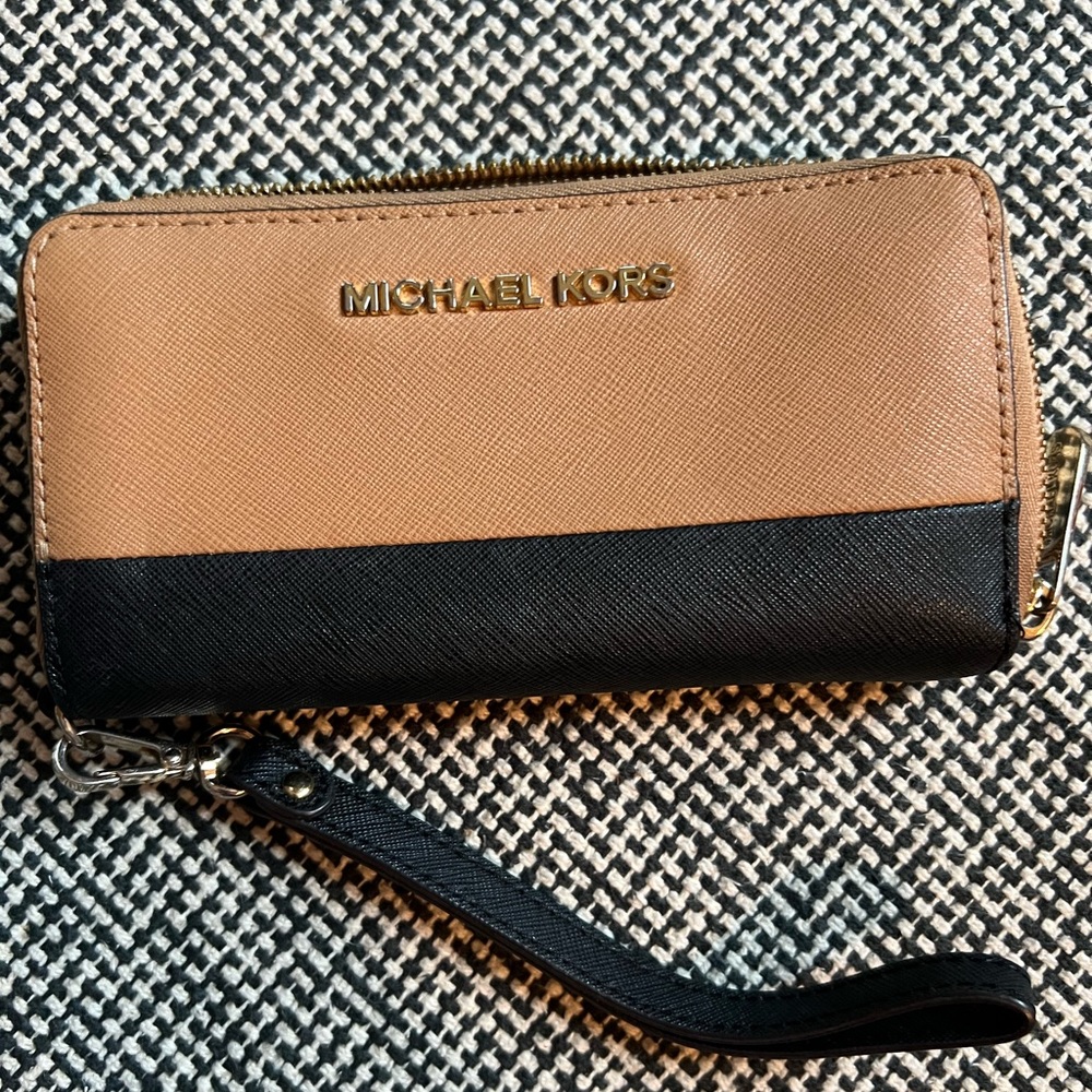 Michael Kors wallet